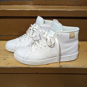Women's Court Royale 2 High Top Sneaker